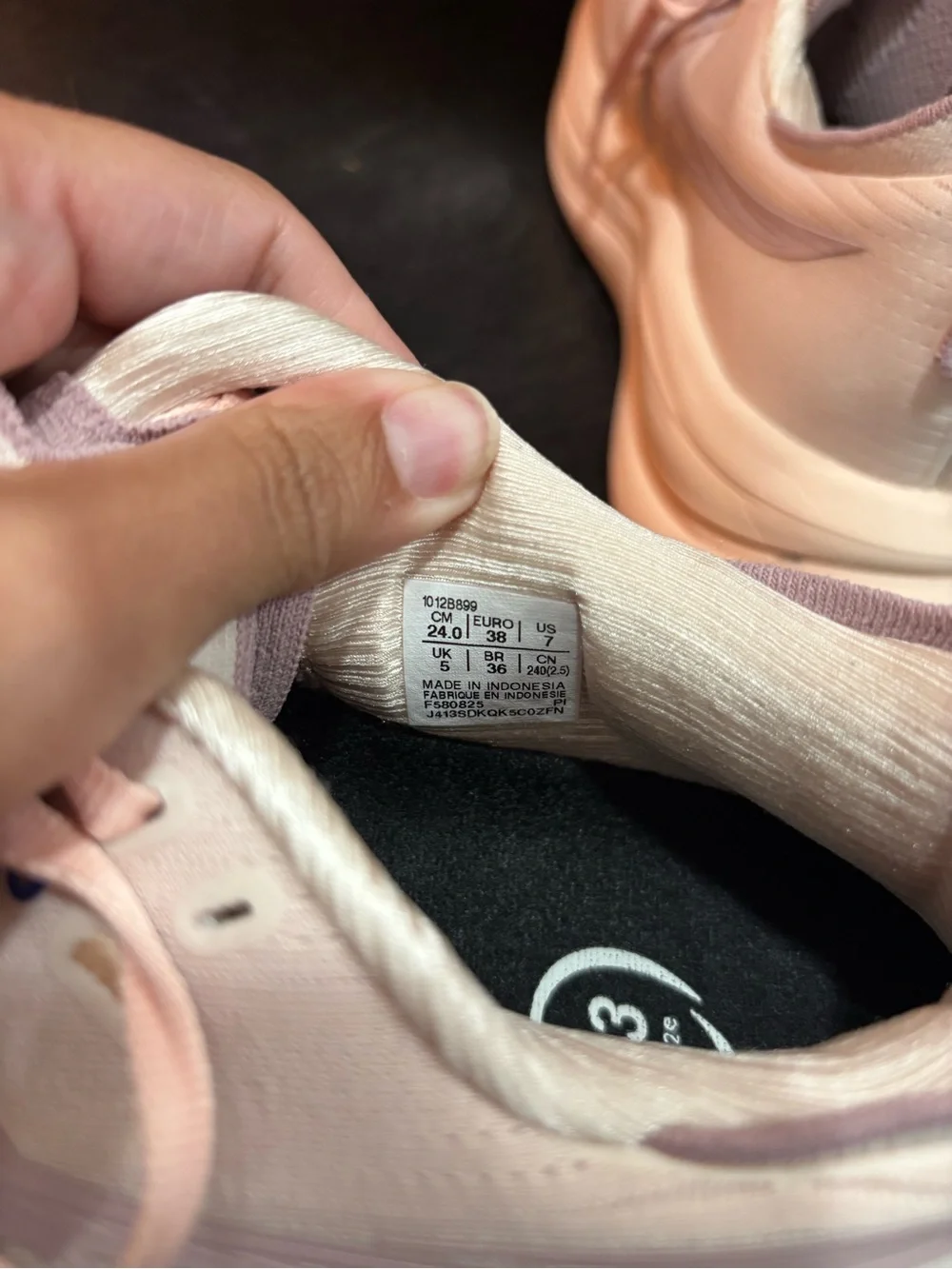Light Pink Women's Running Sneakers - Asics gel nimbus 27